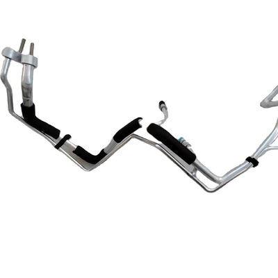 Beli OE Tekanan Tinggi Pipa Masuk Bahan Bakar Sistem Injeksi rel C2Z30691 AJ811922 AJ811527 Pipa bahan bakar untuk Jaguar XJ XF pembuatan online