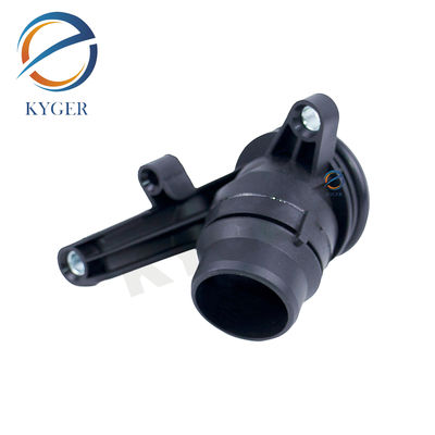 Bagian bawah Radiator Hose Connector LR013165 JDE9014 3.0L V6 Diesel Tube Connector Coolant Inlet Connecting Pipe Untuk Land Rover